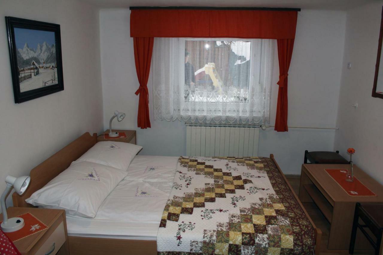 Apartma Albina ครานสกา โกรา ภายนอก รูปภาพ