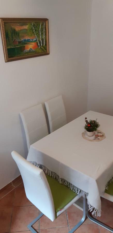 Apartma Albina ครานสกา โกรา ภายนอก รูปภาพ