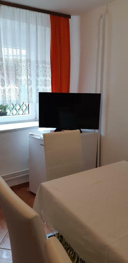 Apartma Albina ครานสกา โกรา ภายนอก รูปภาพ